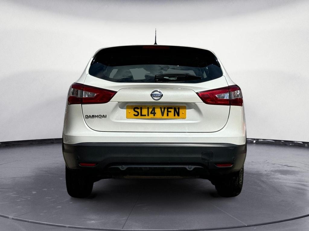 Nissan Qashqai 1.2 DIG-T Acenta 2WD Euro 5 (s/s) 5dr