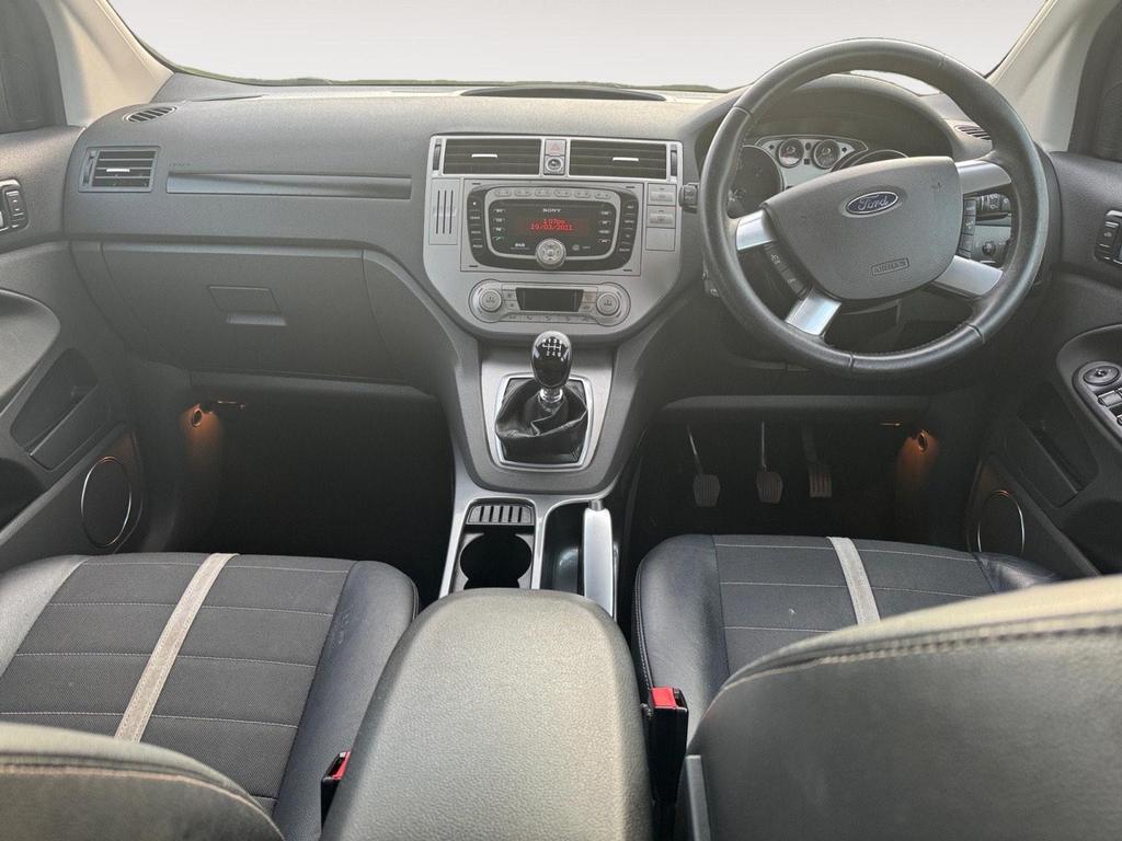 Ford Kuga 2.0 TDCi Titanium AWD Euro 5 5dr