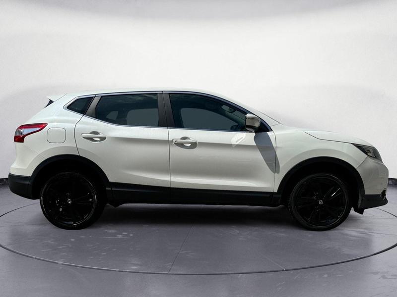 Nissan Qashqai 1.2 DIG-T Acenta 2WD Euro 5 (s/s) 5dr